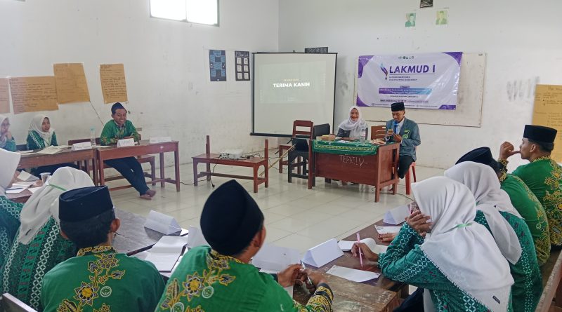 PENYAMPAIAN MATERI LAKMUD